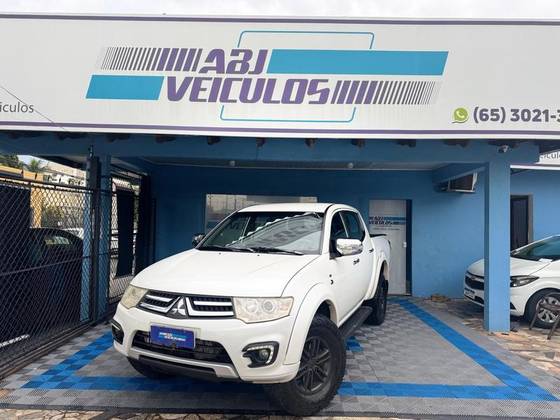 MITSUBISHI L200 TRITON 3.2 HPE 4X4 CD 16V TURBO INTERCOOLER DIESEL 4P AUTOMÁTICO